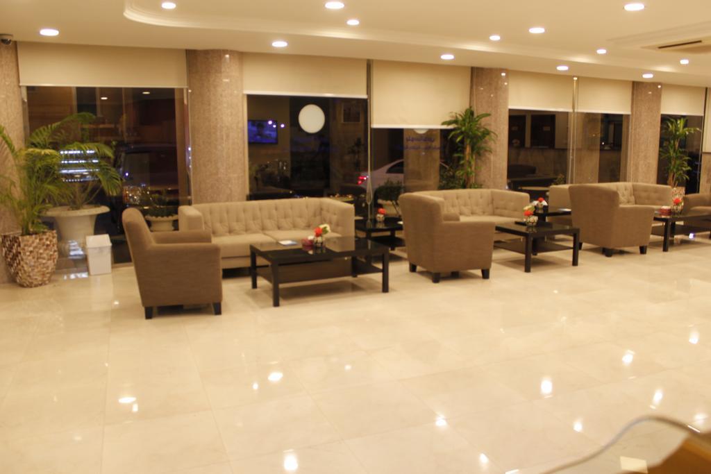 Plaza Home Khobar Ruang foto