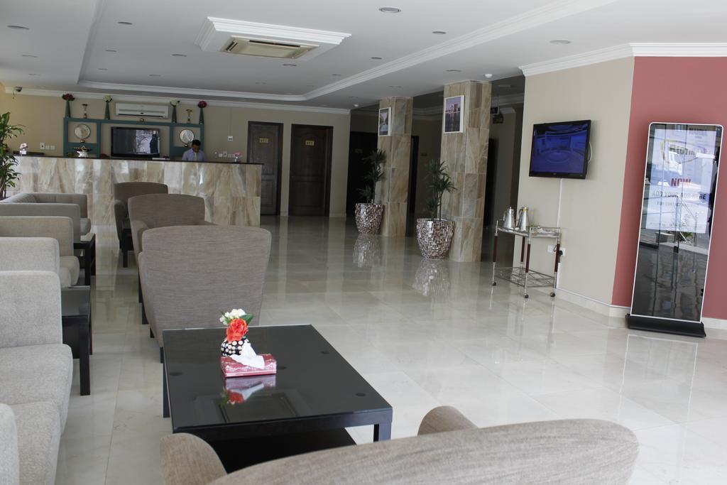 Plaza Home Khobar Ruang foto