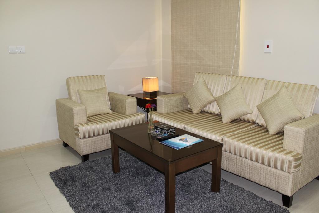Plaza Home Khobar Bagian luar foto